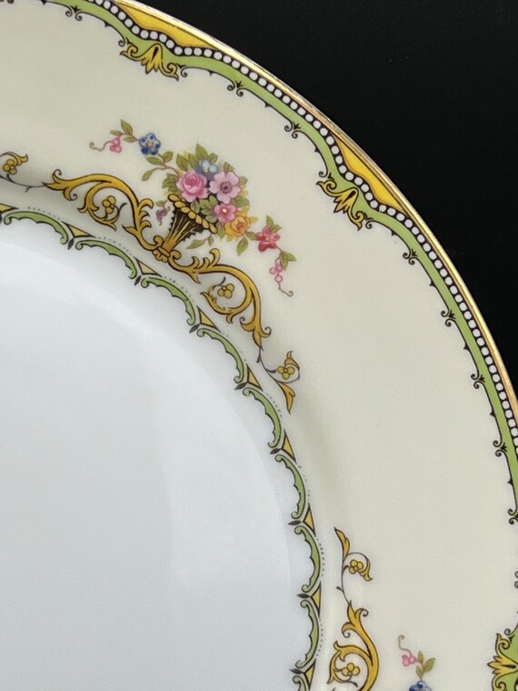 Vintage Noritake Amorosa Dinner Plate: Fine China With Gold, Green