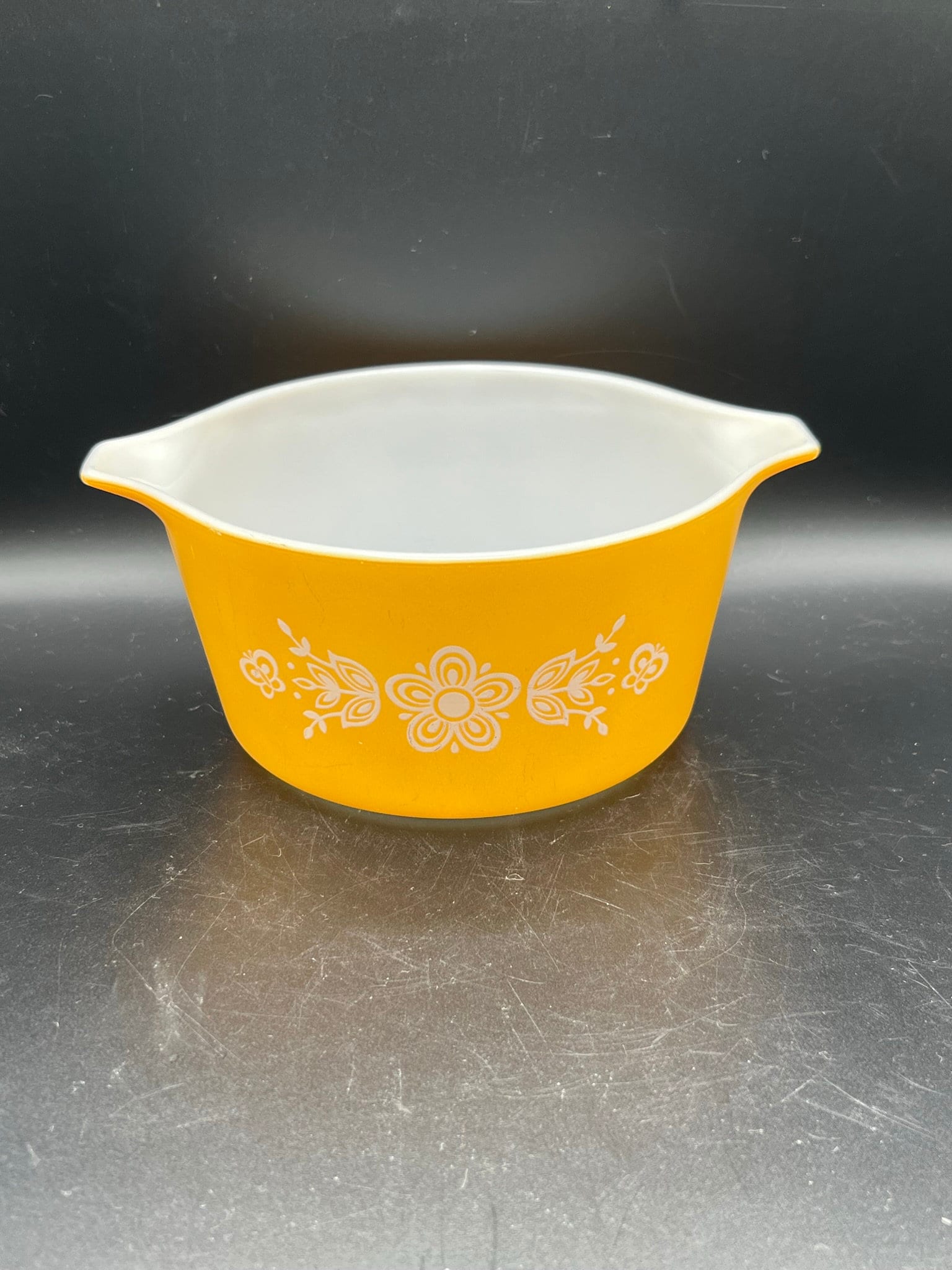 Vintage Pyrex - Butterfly Gold - Gold Casserole Dish #473 - 1 Quart