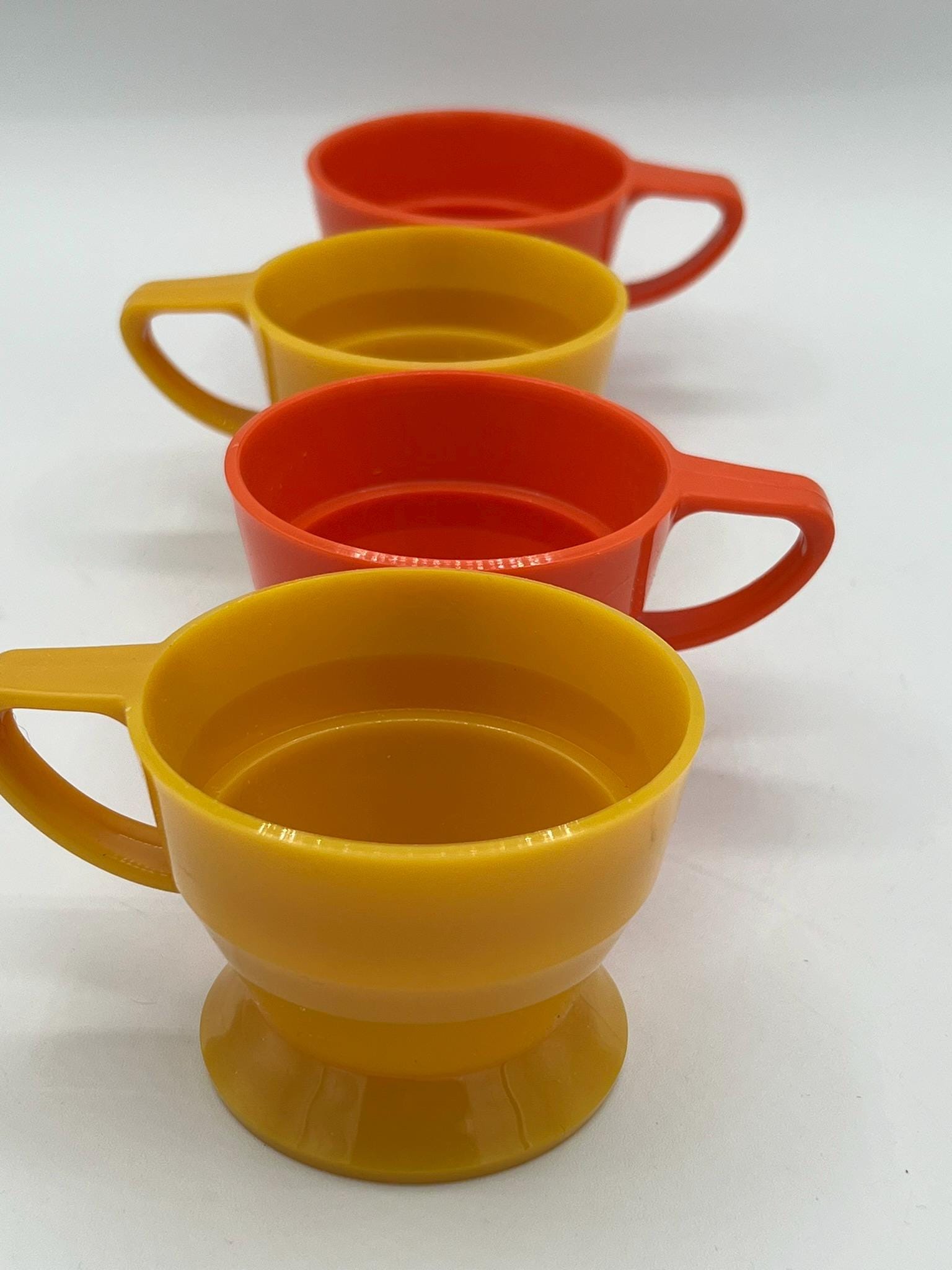 Set of 4 Vintage Orange and Harvest Gold Solo Cozy Cup Holders for Disposable Cups RETRO