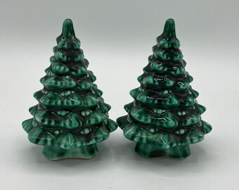 Vintage Salt and Pepper Shakers: Ceramic Christmas Trees