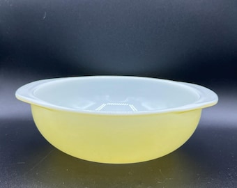 Vintage Yellow Pyrex Cinderella Mixing Bowl - 024 Casserole Dish Ovenware Made in the USA 1950s 1960s