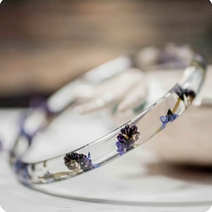 Real Flower Resin Bangle, Forget Me Not Bracelet Real Plant, Resin Bracelet, Botanical Jewelry, Nature Bangle Terrarium Jewelry Gift for Her