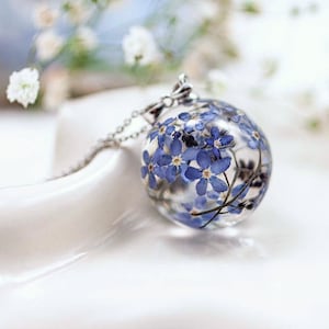 Forget Me Not Necklace, Blue Flower Necklace, Plants Forget-me-not, 23-25-29-33mm, Botanical Resin Necklace, Sphere Jewelry, Gift for Her