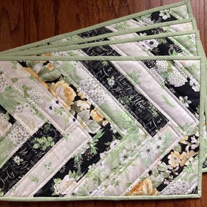 Quilted French Braid Patchwork Placemats — Cream, Green and Black Color Scheme