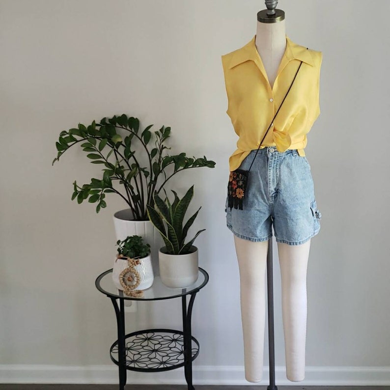 Vintage 1990s Silk Robbie Bee Button Down Top Yellow Sleevless Top 100% Silk Blouse image 1
