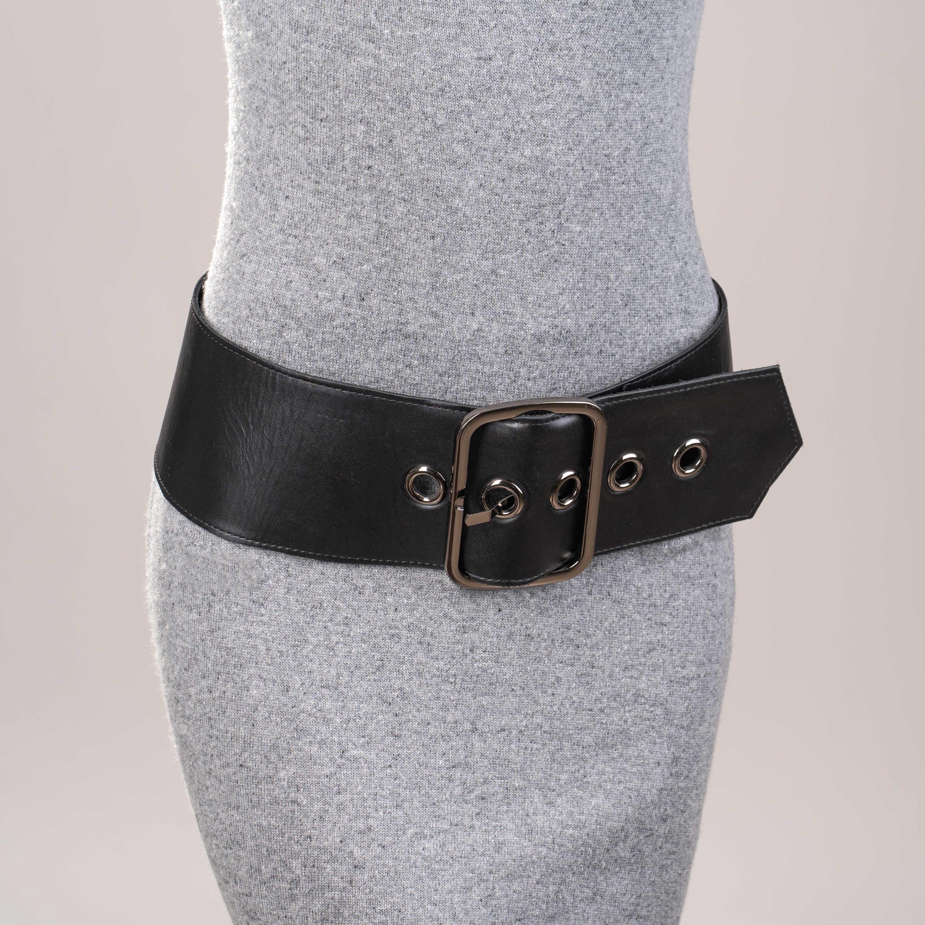 Oversized Wide Oval Buckle Accent Waist Elastic Statement Belt Black Textured Oval Buckle Belt | Yours Clothing main image 2