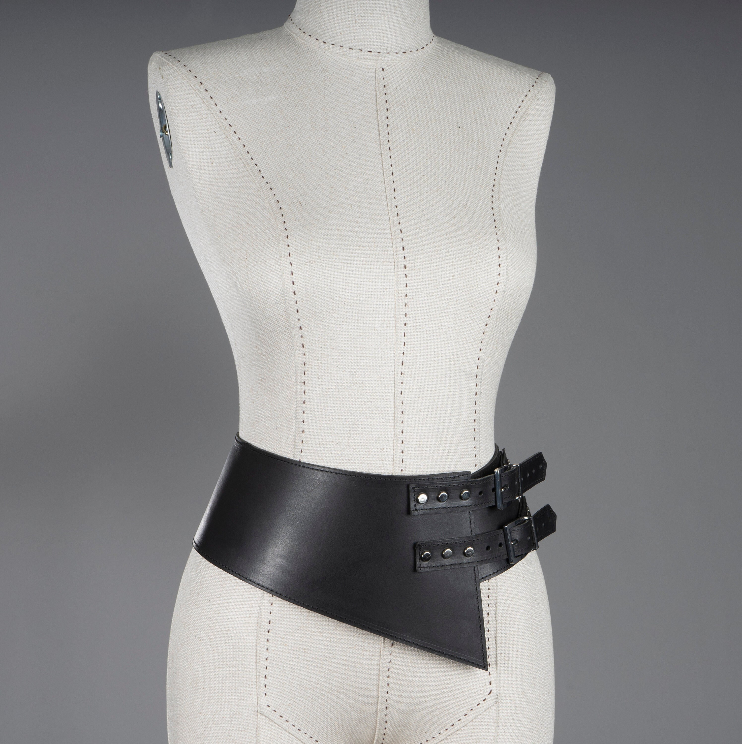 Leather Corset Belt, Leather Cincher, Custom Made Cincher, Moulded Black  Leather Corset Belt , Stripes, Steampunk, Goth, Burlesque -  Canada