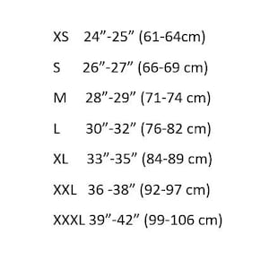 Puede incluir: Una tabla de tallas que enumera desde la XS hasta la XXXL con medidas en pulgadas y cent&iacute;metros. El texto dice: XS 24"-25" (61-64cm), S 26"-27" (66-69 cm), M 28"-29" (71-74 cm), L 30"-32" (76-82 cm), XL 33"-35" (84-89 cm), XXL 36"-38" (92-97 cm), XXXL 39"-42" (99-106 cm).