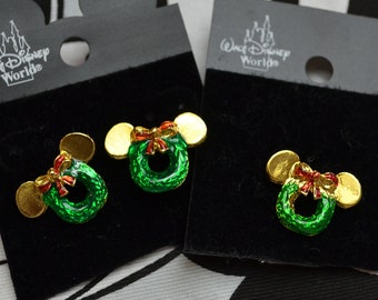 Vintage Minnie Mouse Ears Christmas Wreath Stud Earrings and Pin Set, Retired Disney Collectible Girls Jewelry, Gifts for Her (3014B)