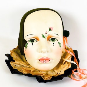 Rare Limited Edition Actual Size Hand Painted Cast Molded Ceramic Harlequin Woman Face Head Sculpture, Signed & Numbered  (2080)