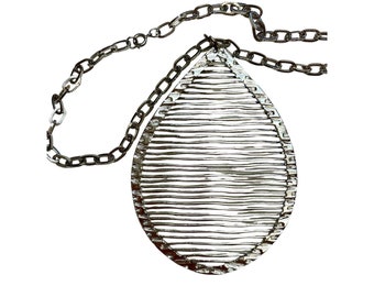 Vintage Modern Silver Tone Teardrop Pendant Necklace, 20" Chain