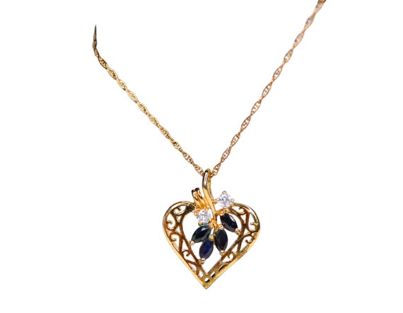 1/20ct TDW Diamond Heart Pendant Necklace in 10k White Gold - 112JYA