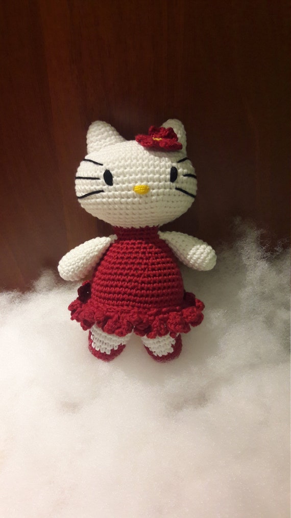 crochet hello kitty doll