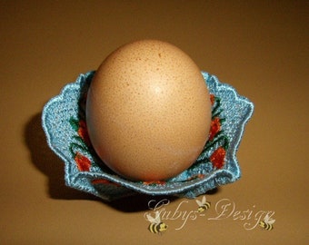 Egg cups in Lacestil