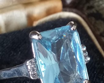 Bague aigue-marine des années 1950 en or jaune 18k