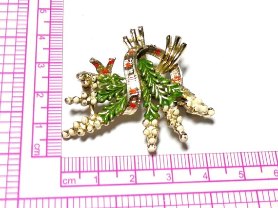 VINTAGE Exquisite Signed Goldtone Green/White/Red… - image 10