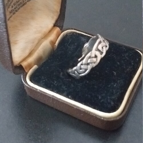 Antique Vintage 1940-s Solid 925 Silver Celtic Knot Band Ring Size UK O US shops 7.5