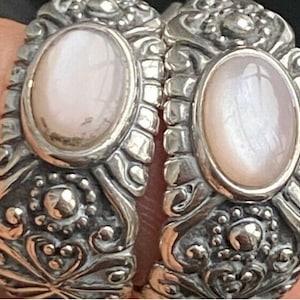 Vintage Late Edwardian Navajo Sterling Silber Ohrringe mit Milchopalen 7.44 gram