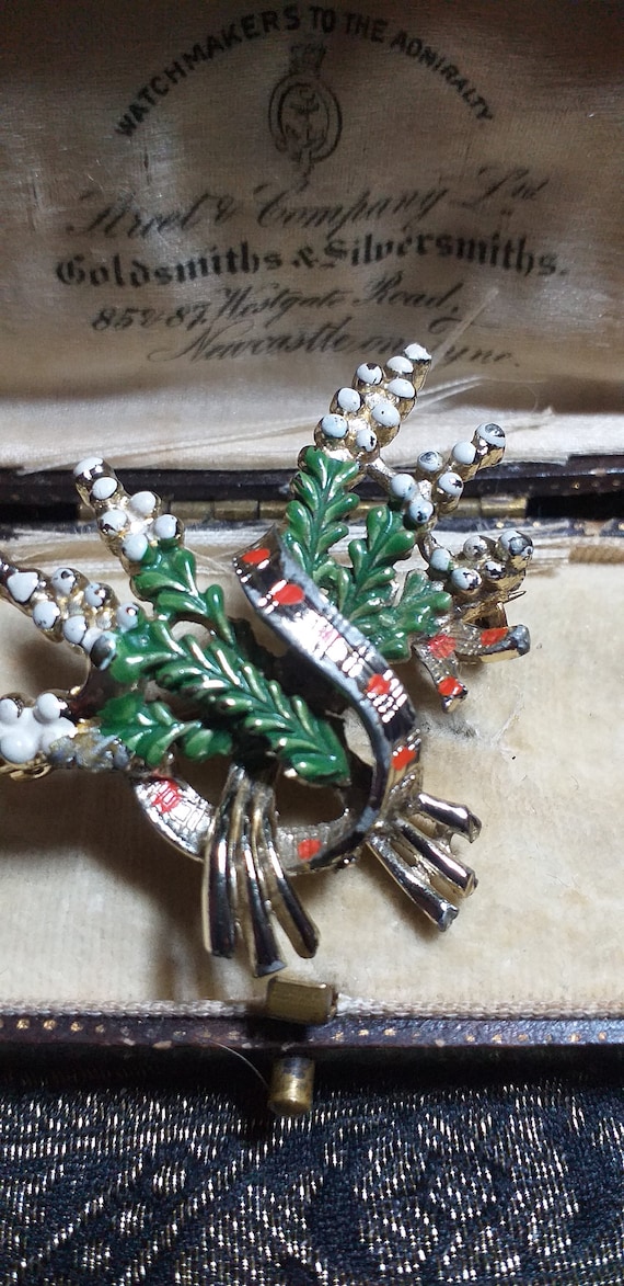 VINTAGE Exquisite Signed Goldtone Green/White/Red… - image 1
