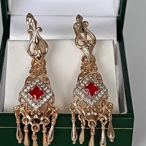 Pendientes vintage de rubíes en oro laminado de 14 quilates de la década de 1990 - Colección Arabesca Dubai, con sello 585 RG.