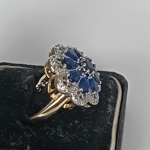 Vintage-Ring aus den 1990er-Jahren, 18 Karat Walzgold, großer Saphir, Größe UK N, US 6 3/4, punziert mit 750 RG