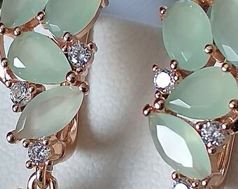 Boucles D'oreilles Anciennes En Or 14 Carats Avec Strass Vert - Style Pendantes, Fermoir Dormeuse