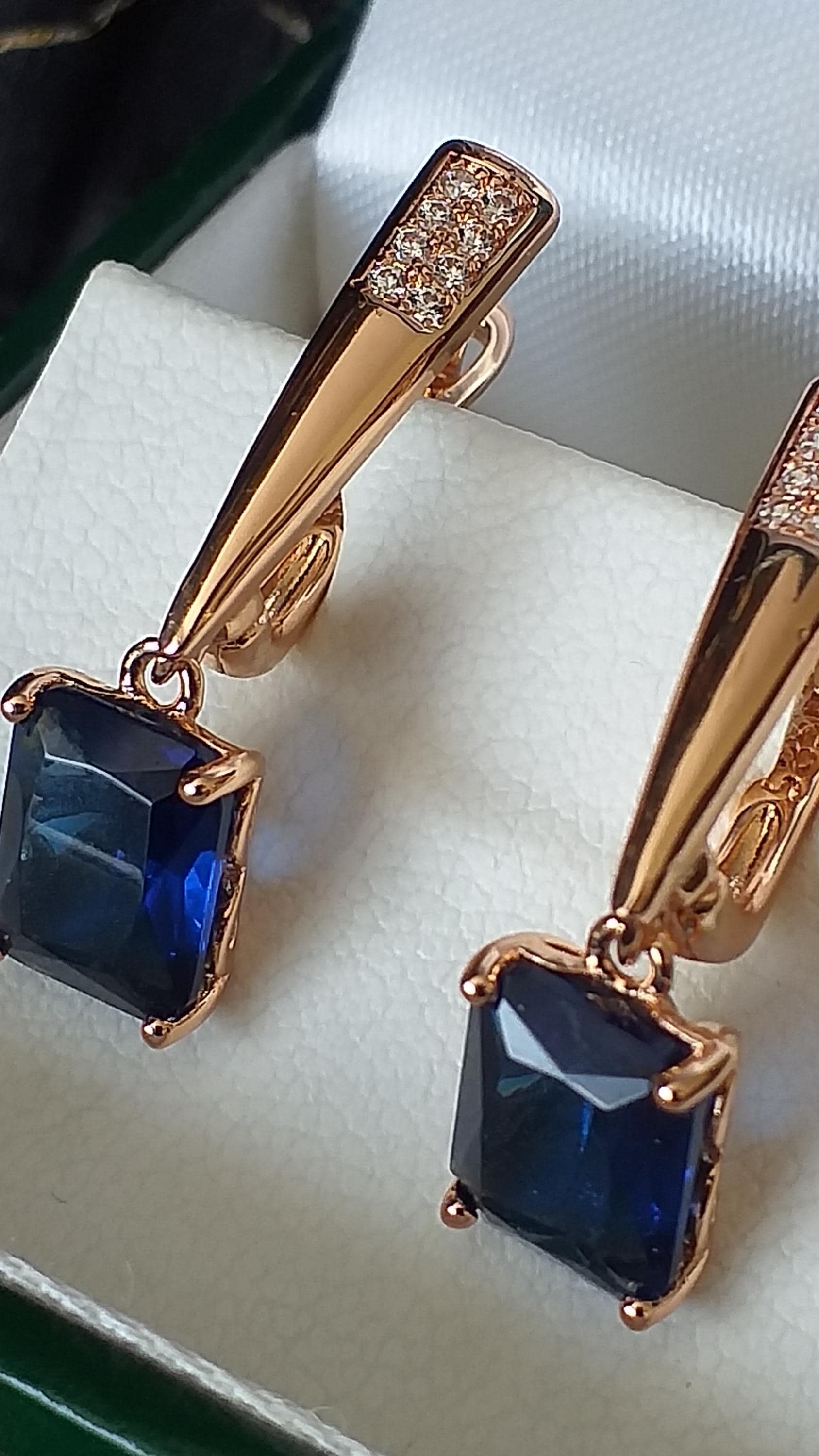 Boucles D'Oreilles Vintage Années 90 - Or Laminé 14k & Saphir Bleu - Fait Main Royaume-Uni