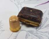 Victorian leather thimble case, antique gilt metal thimble in case, collectable vintage sewing tools, gifts for sewers