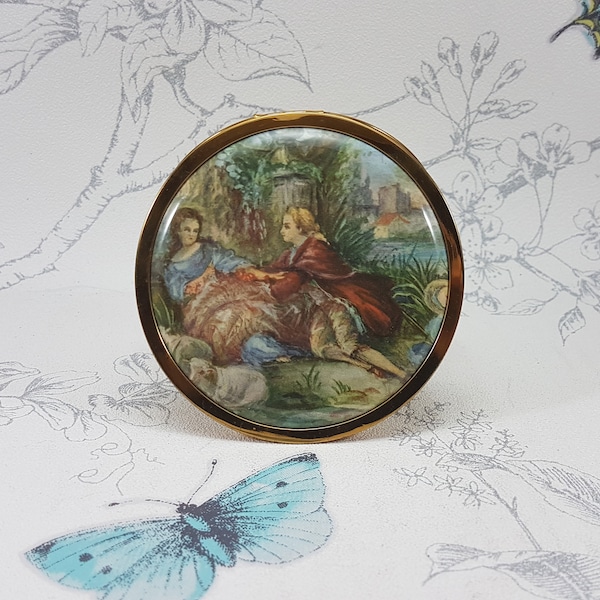 Vintage 1950s powder compact with romantic scene to front and engraved message to rear, vintage brass compact mirror