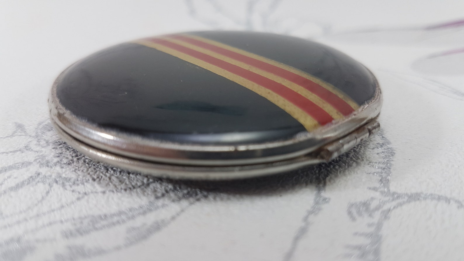 Art Deco powder compact vintage Gwenda powder compact black | Etsy