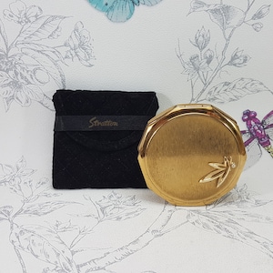 Vintage Stratton Powder Compact: Gold Decagon with Leaf Detail