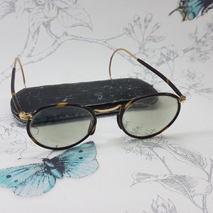 Vintage gold filled glasses with tinted corrective lenses, Art Deco gold filled spectacles marked 'Highway' in hard case