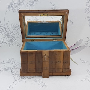 Vintage Sorrento Ware Jewelry Box: Italian Wooden Trinket Box with Key