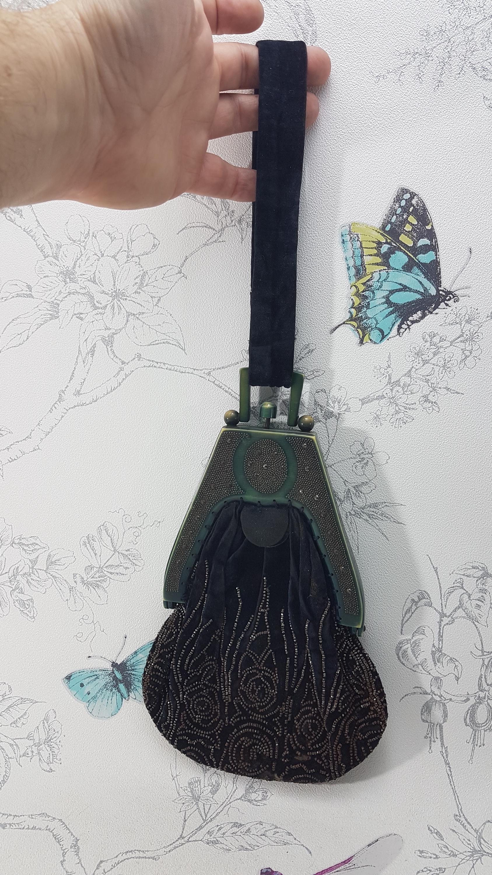 アンティーク アールヌーボー ベルベット イブニングバッグ：カット