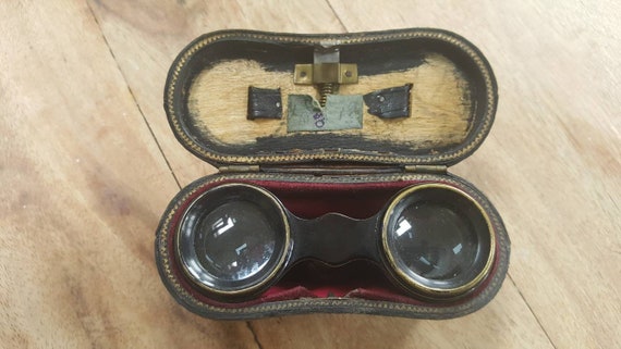 opera goggles