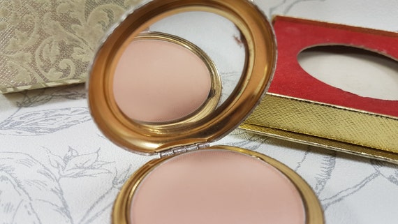 Van Cleef and Arpels Revlon compact and lipstick … - image 5