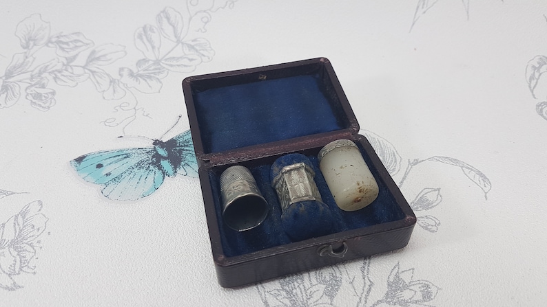 Antique Tooled Leather Sewing Etui Set: Thimble, Waxer & Pincushion image 2