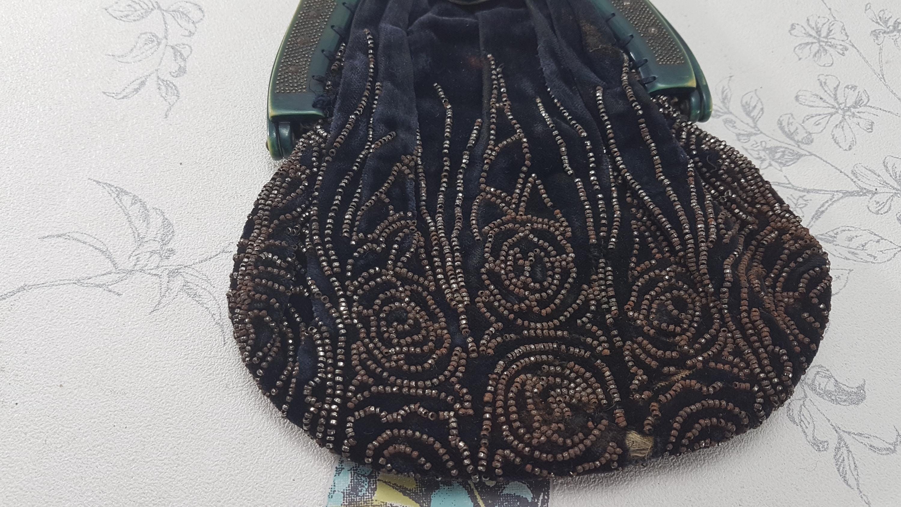 アンティーク アールヌーボー ベルベット イブニングバッグ：カット