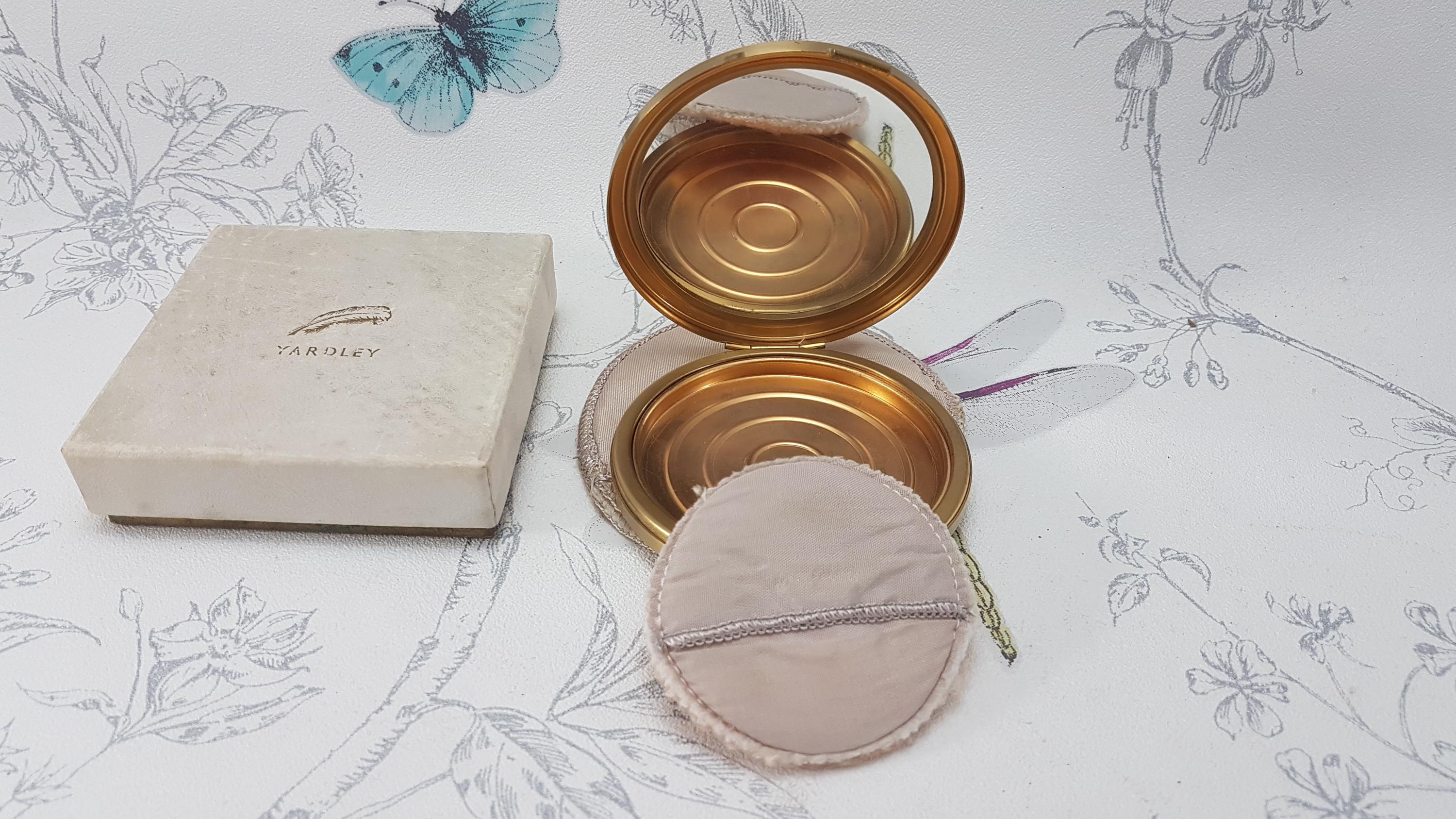Vintage Yardley Bumble Bee Compact Mirror - Mid-century Powder