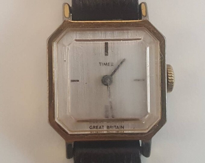 Chunky Timex Watch Vintage Timex Ladies Wrist Watch Etsy