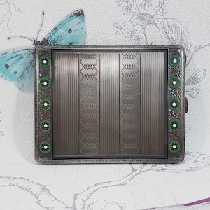 Art-deco sigarettenkoker, sterlingzilveren sigarettenkoker gedraaid met groen emaille, zilveren kaarthouder jaren 1920