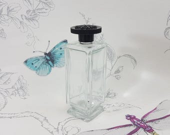 新品未使用 バードオブパラダイス オードトワレ 60ml AVON（香水(女性用)）のフリマアイテム一覧