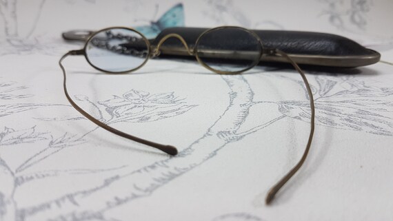 Antique Leather Chatelaine Spectacles Case: Velve… - image 7