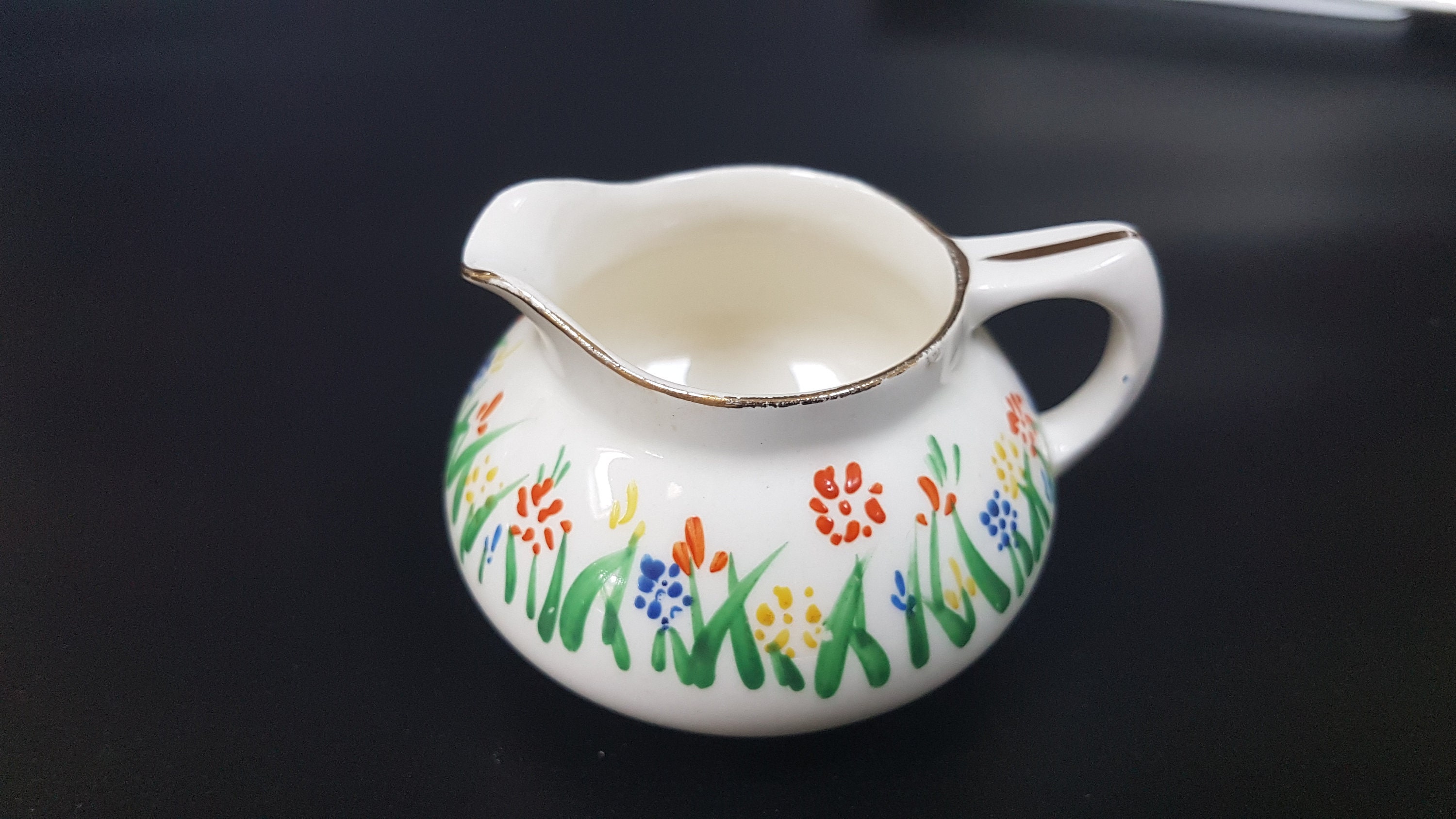 ヴィンテージ クラウン デュカル ティーセット 2人用：手描きの花柄