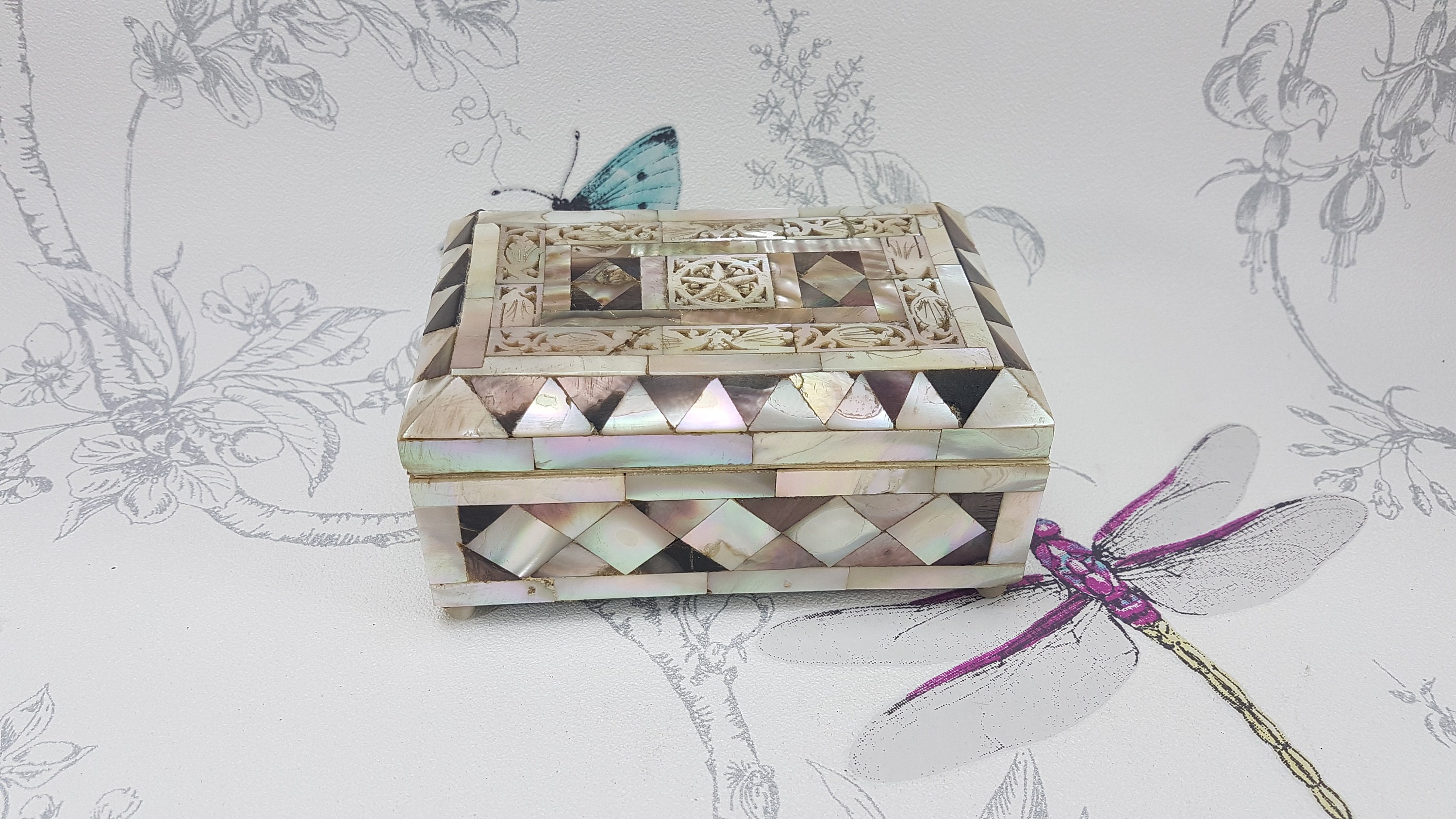 稀少　ヴィクトリアエドワード期 アンティーク マザーオブパール ポータブルケース 稀少ヴィクトリアエドワード期 アンティーク マザーオブパール