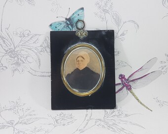 Antique miniature portrait of a lady in vintage black frame, unsigned original miniature portrait