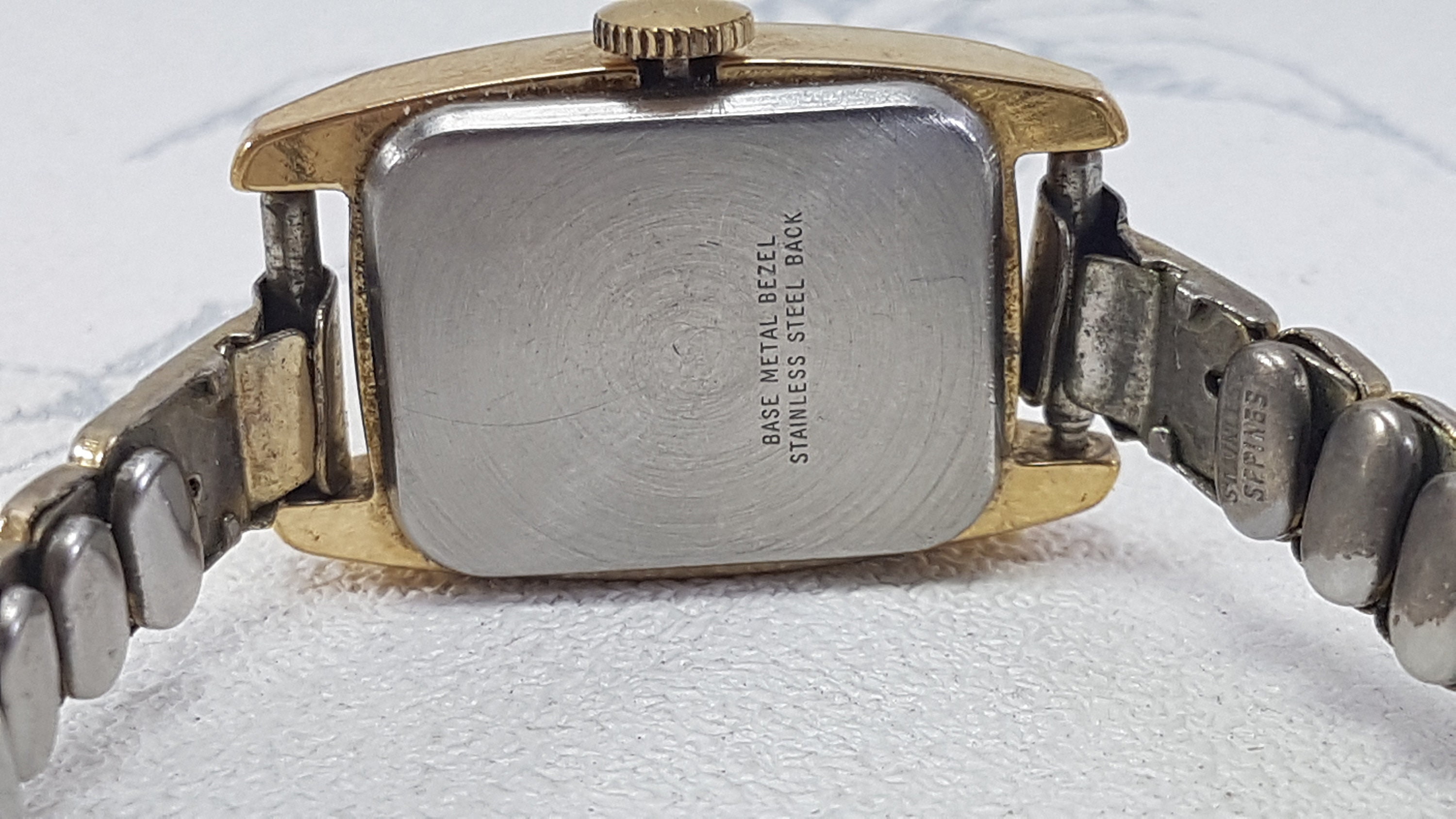Vintage Gold Tone Timex Watch: Rectangular Hand-winding  display picture 2