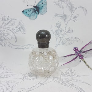 Victorian Hobnail Cut Glass Perfume Bottle: Sterling Silver Lid, Sampson Mordan & Co, London 1899