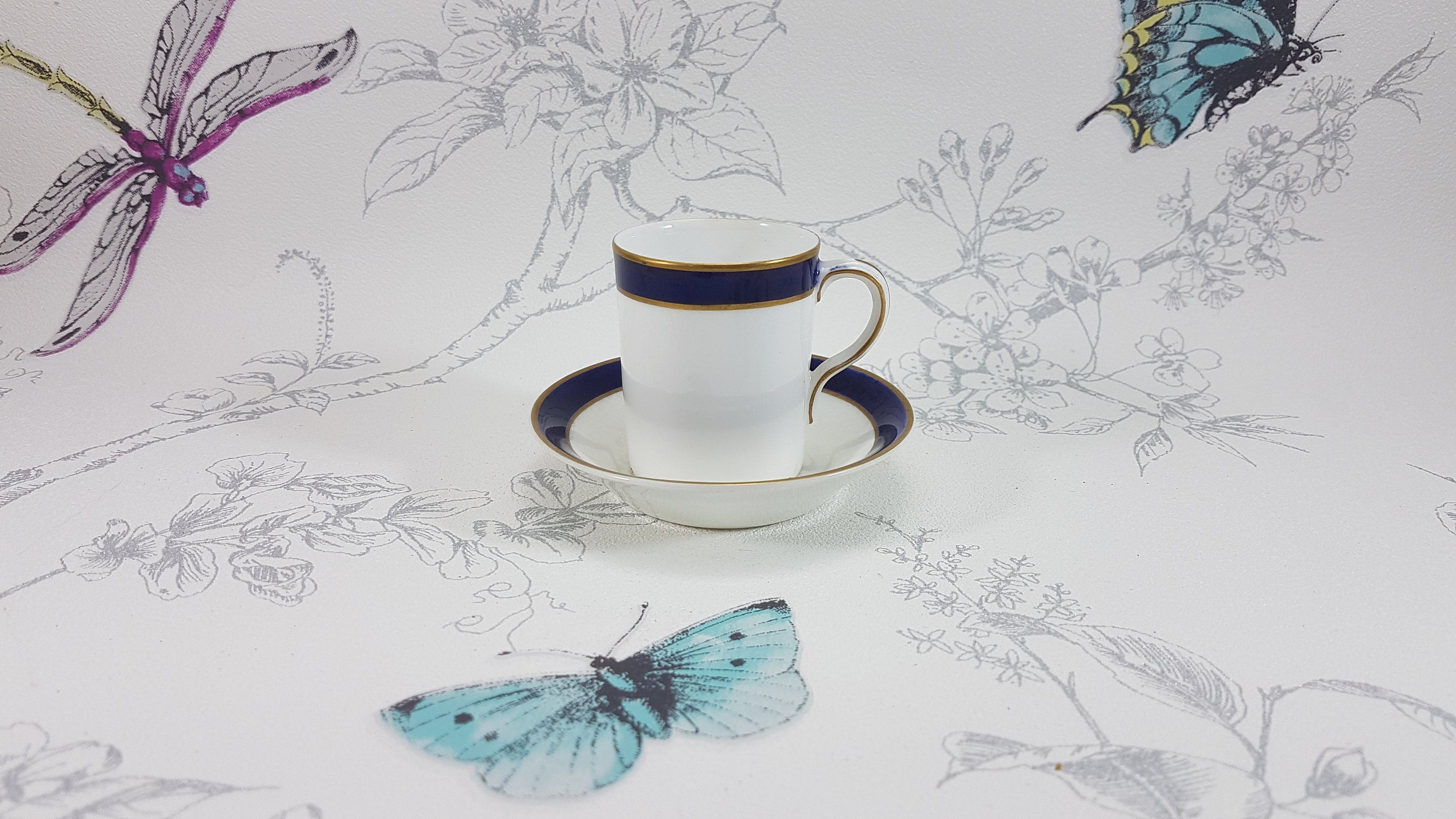 Antique Royal Worcester Demitasse Cup & Saucer: 1911 Fine Bone China