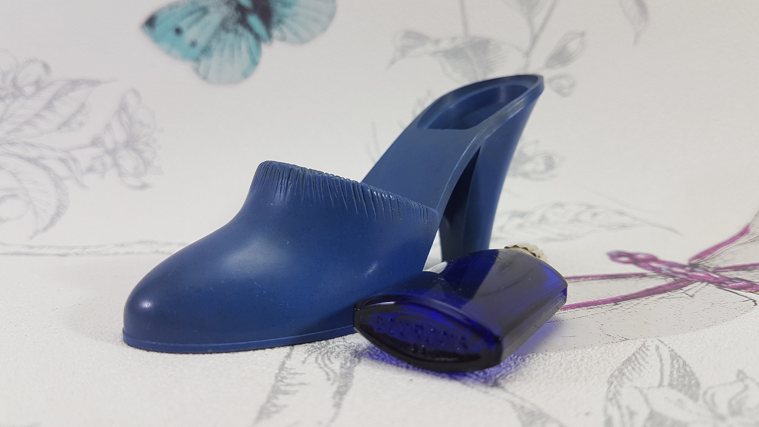 Evening in Paris Bakelite blue shoe perfume display holder | Etsy